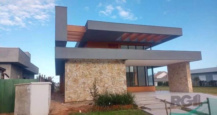 Casa com 3 dormitórios Para comprar Com  246 m² por R$ 1.800.000,00 - Centro - T