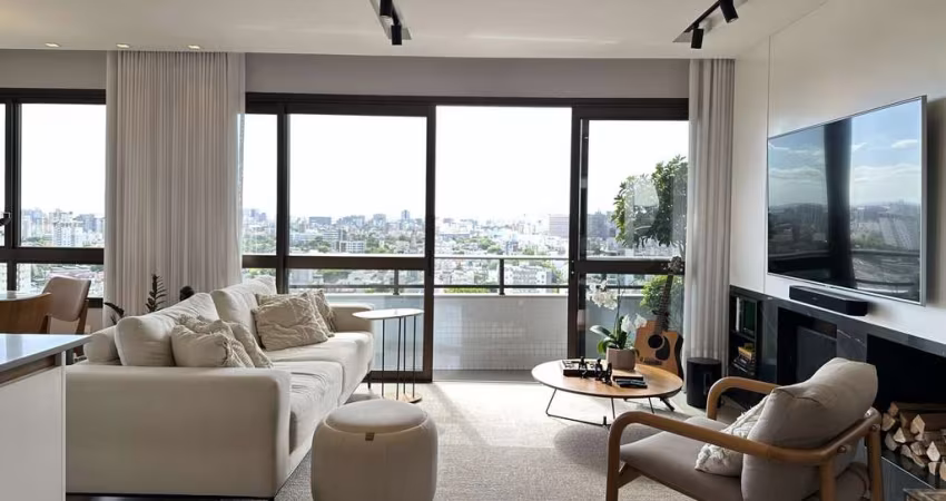 Apartamento no bairro Petrópolis de 2 dormitórios e 2 vagas