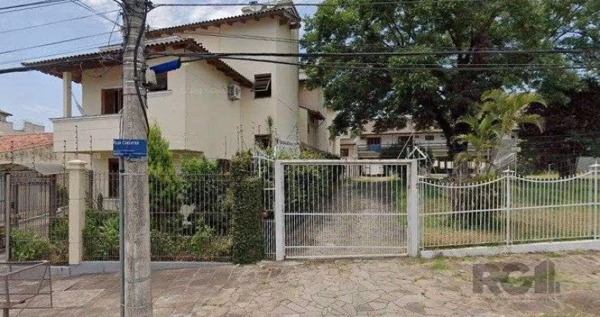 Casa em Condomínio 4 dormitórios à venda Medianeira Porto Alegre/RS