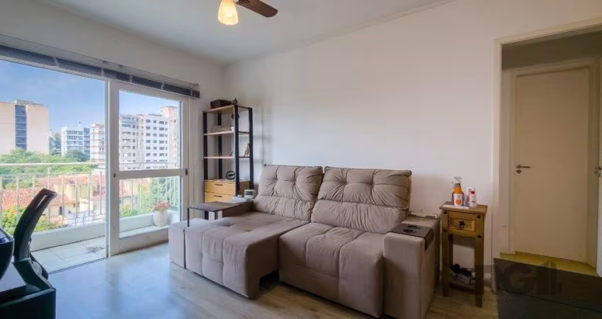 Apartamento 1 quarto, sacada, 1 vaga de garagem, elevador - Bairro Tristeza