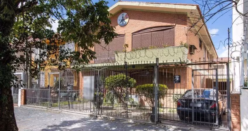 Casa com 07 dormitórios, no bairro santana, à venda