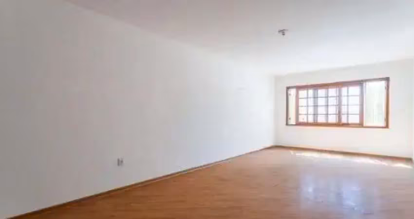 Apartamento no petrópolis de 3 dormitórios e 2 vagas