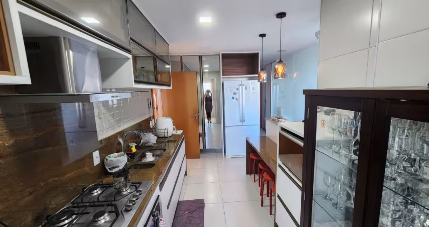 Lindo apartamento mobiliado e vista mar