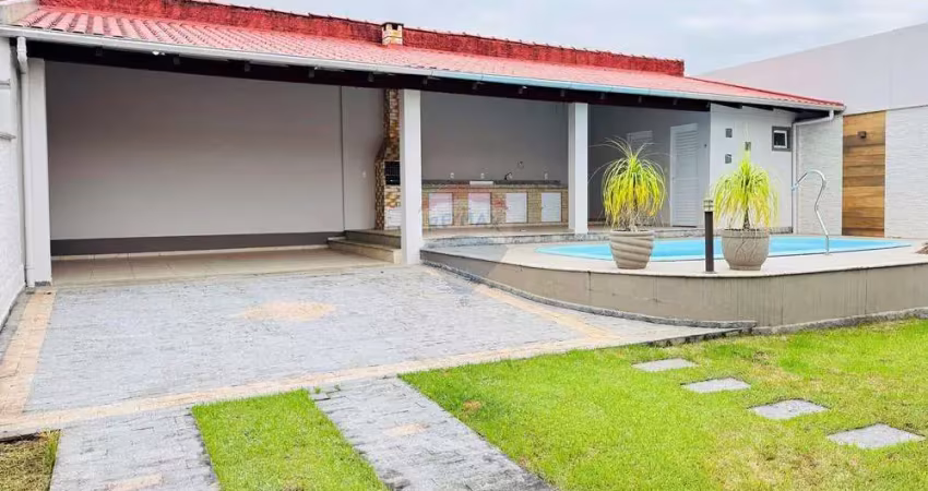 Casa com piscina e área de festas à venda no Bairro Carijós – Indaial