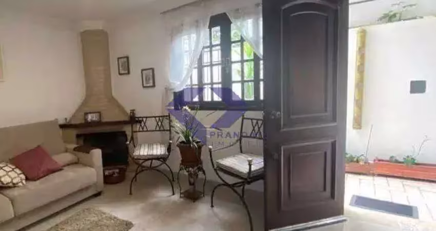Sobrado a venda com 190m² 3 dormitórios 1 suíte e 2 vagas no campo belo