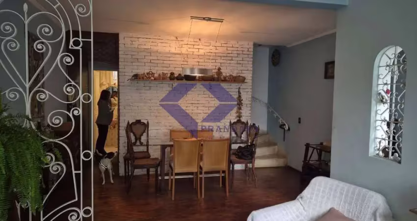 Casa com 3 quartos à venda na Rua Bernardino de Campos, Campo Belo, São Paulo