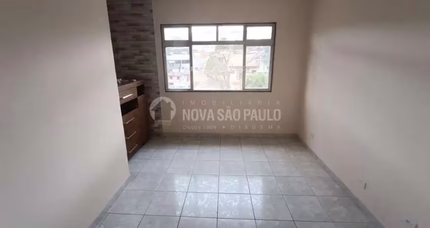 Casa com 2 quartos para alugar no Jardim Apura, São Paulo 