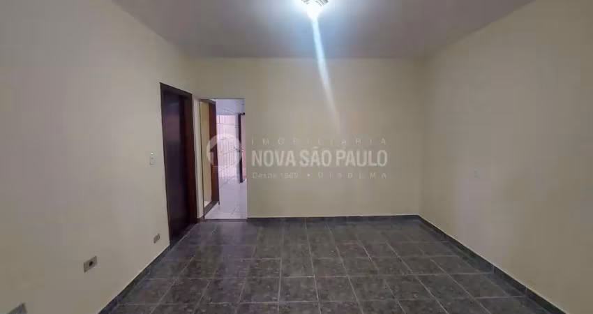 Casa com 2 quartos para alugar na Rua Epícea, 190, Campanário, Diadema