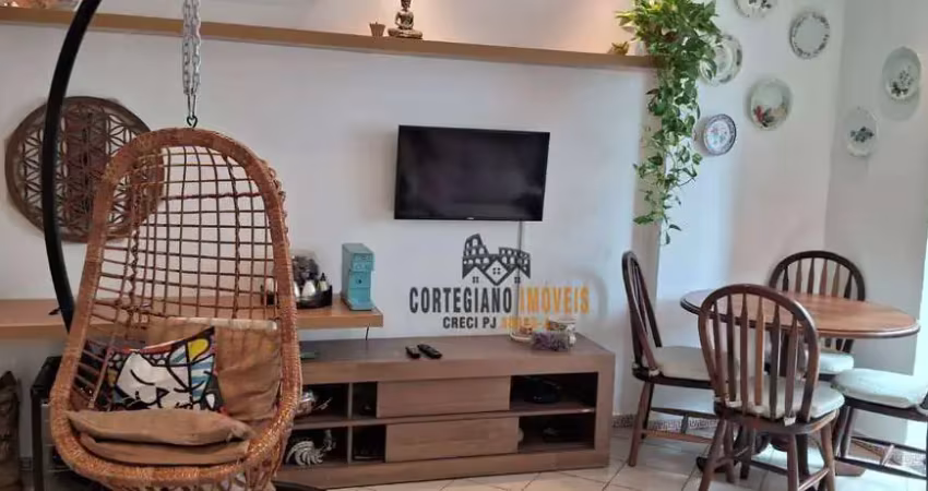 José Menino, Santos - Amplo Apartamento Reformado, 2 Dormitórios/Suíte à Venda !