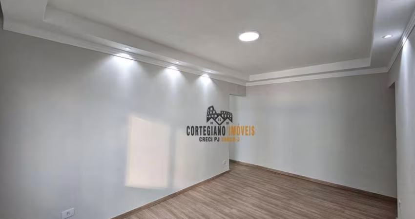 Oportunidade! - Apartamento 3 Dormitórios/Elevador/Garagem Fechada à Venda em Santos!