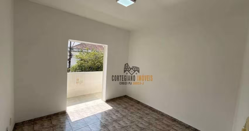 Marapé, Santos - Amplo Apartamento 3 Dormitórios/Frente/Garagem à Venda !