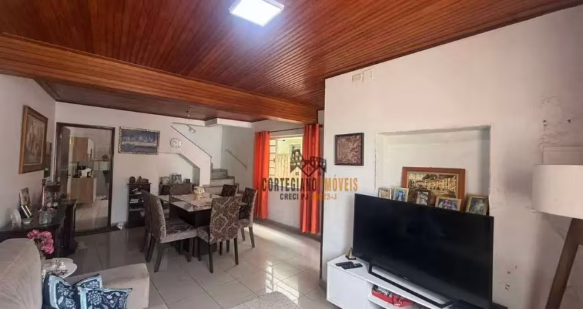 Sobrado com 3 dormitórios/2 banheiros/quintal/2 vagas, à venda, 156 m² por r$ 750.000 - aparecida - santos!