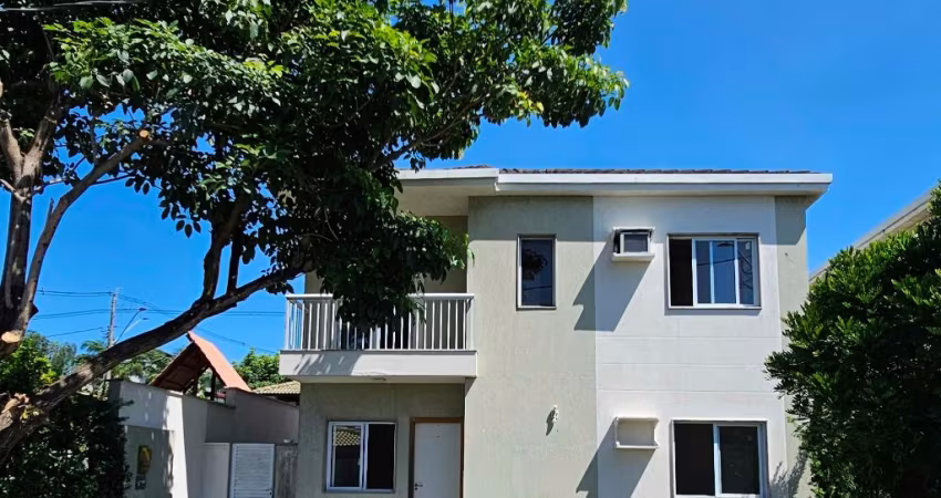 Casa 4 q/suíte e lazer clube em Colina de Laranjeiras