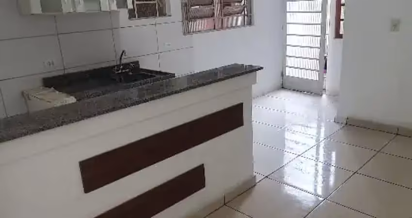Casa com 1 quarto para alugar na Rua Barretos, 75, Centro, Diadema