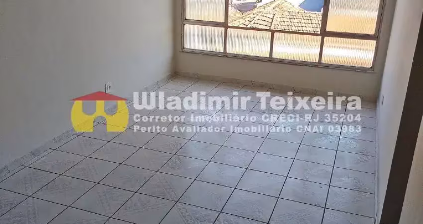 Está à procura de um apartamento espaçoso, com condomínio barato, documentação em dia e transporte público variado? achou!!!!