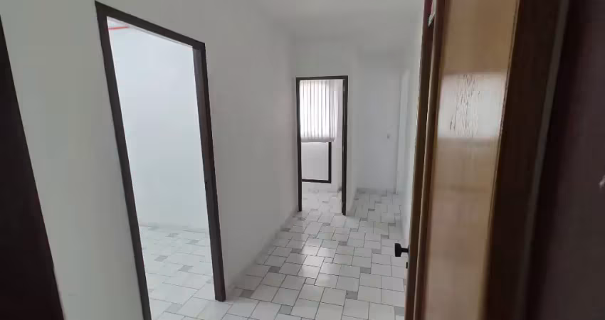 Sala comercial à venda de 30 m2 com 1 banheiro no itaigara