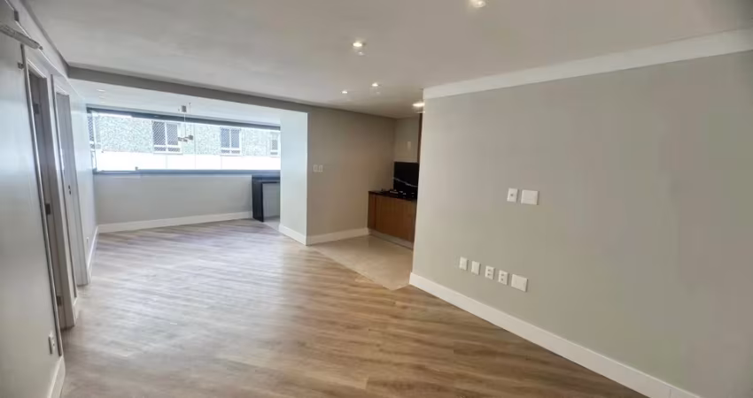 Apartamento com 2 suítes para venda em Alphaville