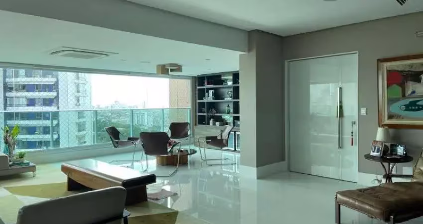 MARAVILHOSO Mansão Le Duc! 4 SUÍTES Imperdível! Apartamento de luxo com 4 suítes e 4 vagas de garagem no Horto Florestal, Salvador-BA.