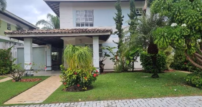 Casa em Condomínio de Luxo em Itapuã, Salvador-BA: 3 Quartos, 1 Suíte, 4 Banheiros, 2 Vagas, 157 m² Área