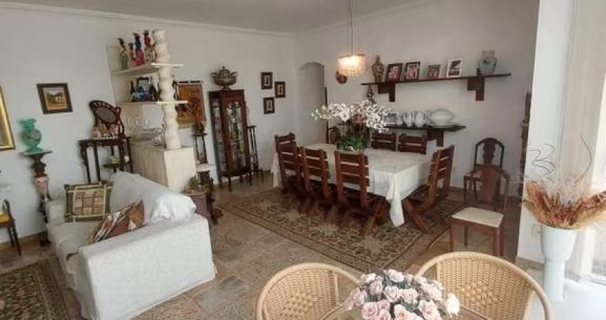 Amplo apartamento a venda na Pituba