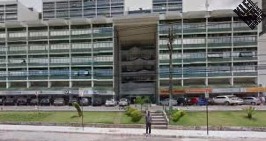 Sala Comercial Centro Médico Empresarial Garibaldi com ar condicionado, Salvador-BA: 1 Sala com 120,00 m² de Área Disponível!