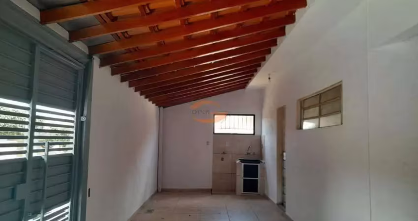 Casa com 2 dormitórios no residencial bosque da felicidade