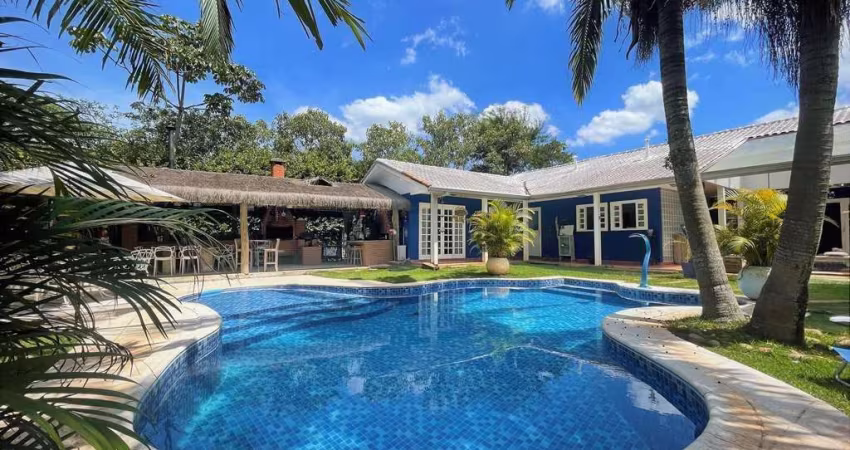 Casa para Venda em Cotia, Parque Dom Henrique, 4 dormitórios, 4 suítes, 6 banheiros, 7 vagas