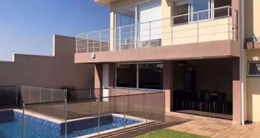 Casa à venda na Alameda Mário Lago, 243, Moinho Velho, Cotia