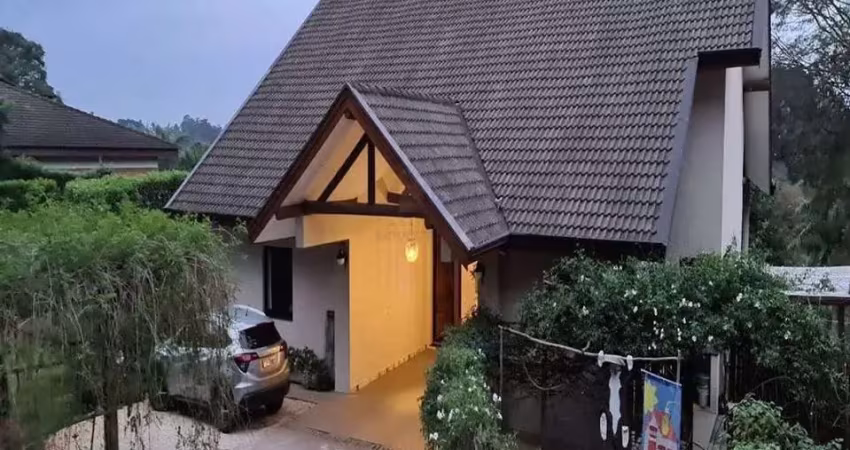 Sobrado para Venda em Cotia, Jardim Mediterrâneo, 3 dormitórios, 2 suítes, 4 banheiros