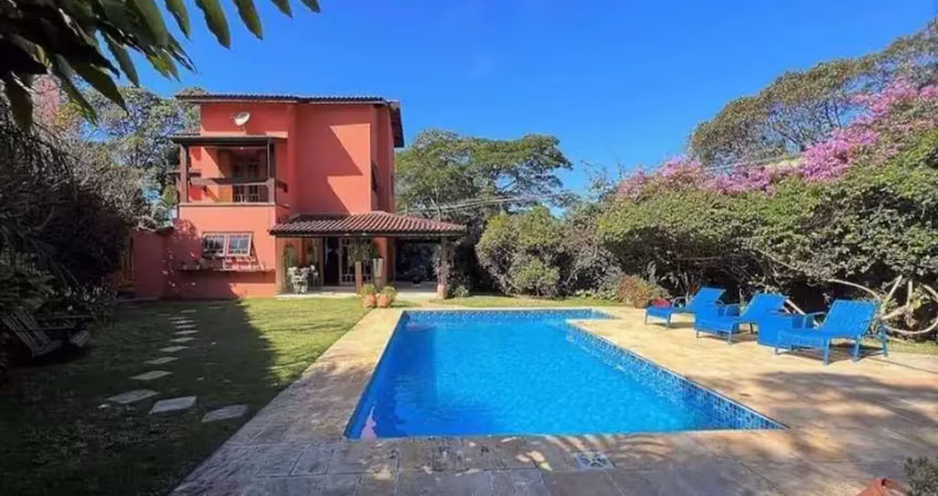 Casa à venda na Rua São João, 1, Vila Santo Antônio, Cotia