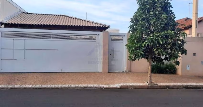 Casa para Venda em Guararapes, Centro, 3 dormitórios, 1 suíte, 2 banheiros, 2 vagas