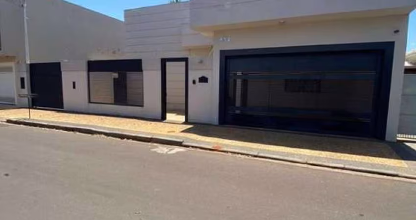 Casa para Venda em Guararapes, Centro, 3 dormitórios, 1 suíte, 2 banheiros, 3 vagas