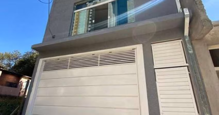 Sobrado para Venda em Barueri, Jardim Maria Helena, 2 dormitórios, 2 suítes, 2 banheiros, 8 vagas