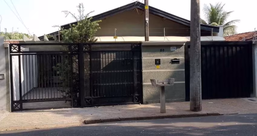 Casa para Venda em Araçatuba, Dona Amélia, 3 dormitórios, 1 suíte, 3 banheiros, 2 vagas