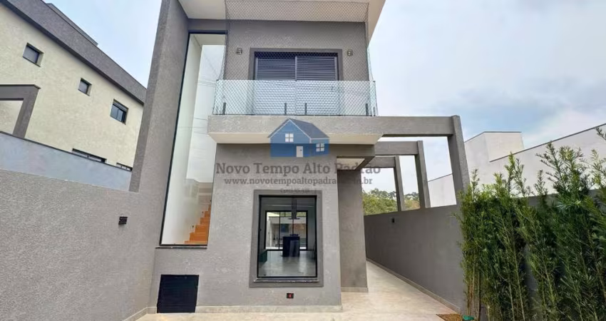 Sobrado NOVISSIMO em condominio no Nova Jaguari, com 3 dorms /suite e lazer com piscina