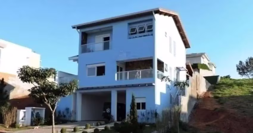 Casa à venda na Avenida Mario Francisco Mota Antunes, 134, Chácaras São Carlos, Cotia