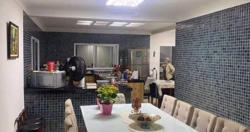 Sobrado para Venda em Santana de Parnaíba, Tarumã, 5 dormitórios, 5 suítes, 8 banheiros, 4 vagas