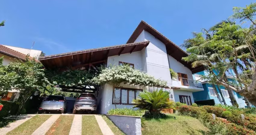 Sobrado para Venda em Embu das Artes, Parque das Artes, 4 dormitórios, 4 suítes, 7 banheiros, 4 vagas