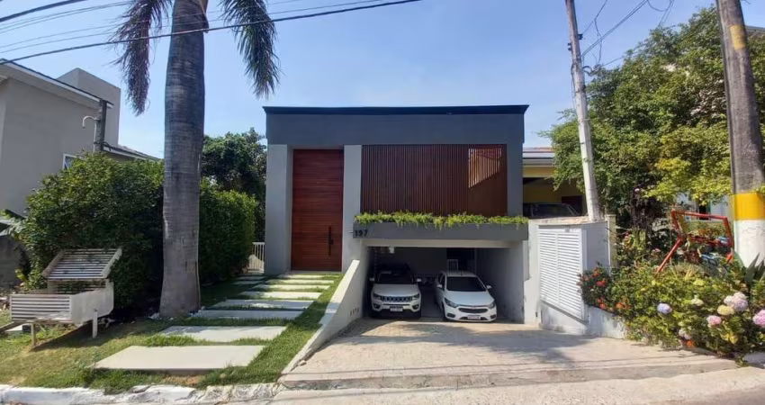 Sobrado para Venda em Jandira, Parque Nova Jandira, 3 dormitórios, 1 suíte, 2 banheiros, 4 vagas