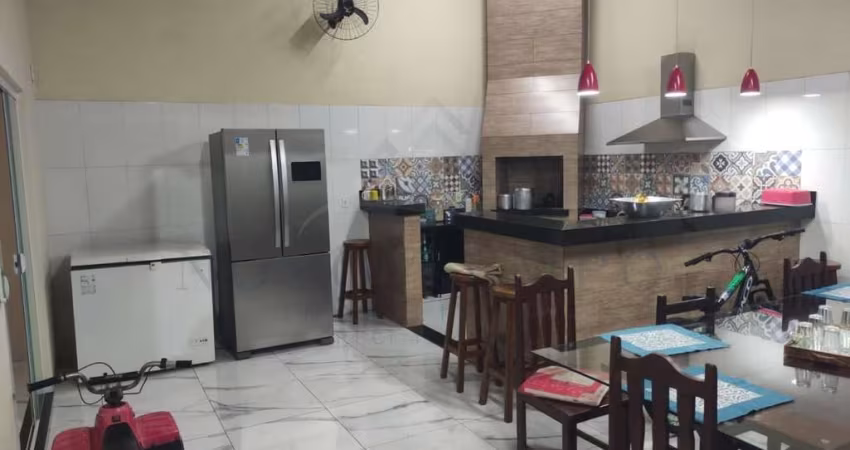 Casa para Venda em Araçatuba, Jardim Aclimação, 3 dormitórios, 2 banheiros, 3 vagas