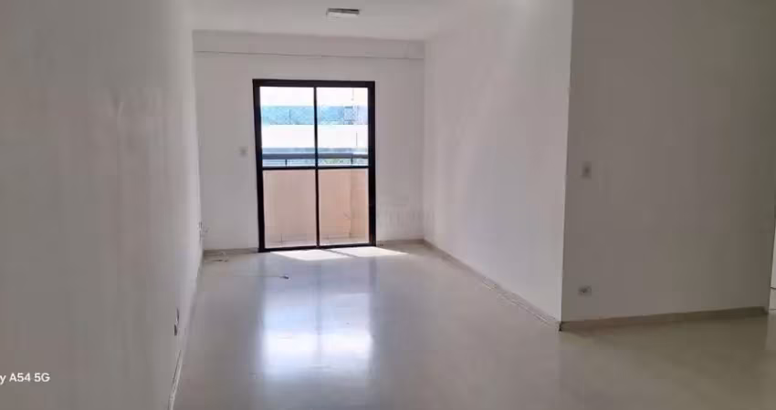 Apartamento com 3 quartos para alugar na Avenida Copacabana, 229, Residencial 18 do Forte, Barueri