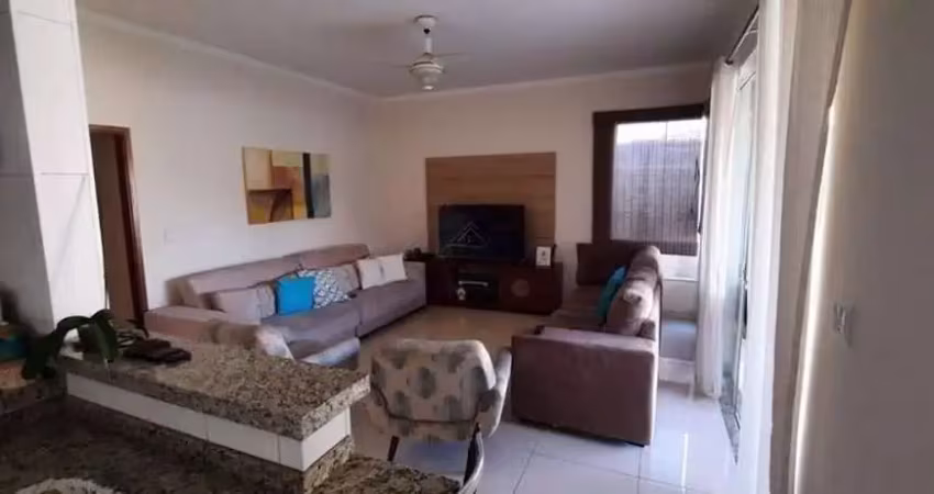 Casa com 3 quartos à venda na João Batistela, 1088, Centro, Guararapes