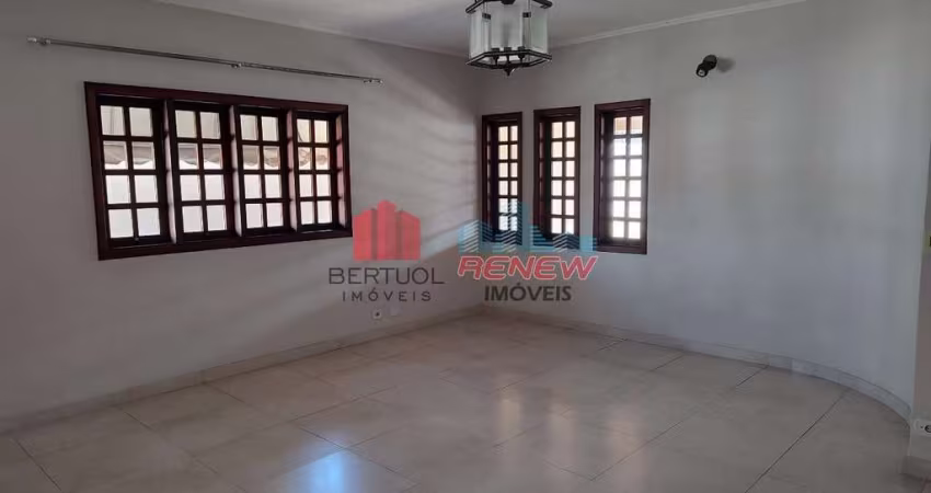 Casa para vender em Vinhedo,03 quartos sendo 01 suíte com closet e varanda, escritório ,salas,