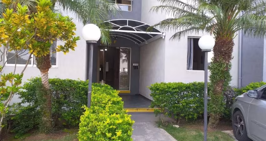 Vendo apartamento com 3 dormitórios, repleto de móveis planejados.
