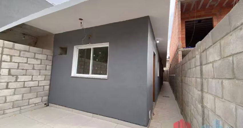 Casa com 2 quartos, suíte e quintal em vista alegre, vinhedo - r$ 2.800,00
