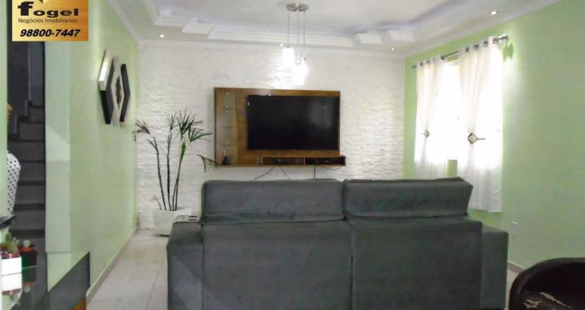 Santa Maria / Juiz de Fora - Casa 4/4 (4 Suítes) - Amplas Copa e Cozinha - Amplo Quintal - 4 Vagas