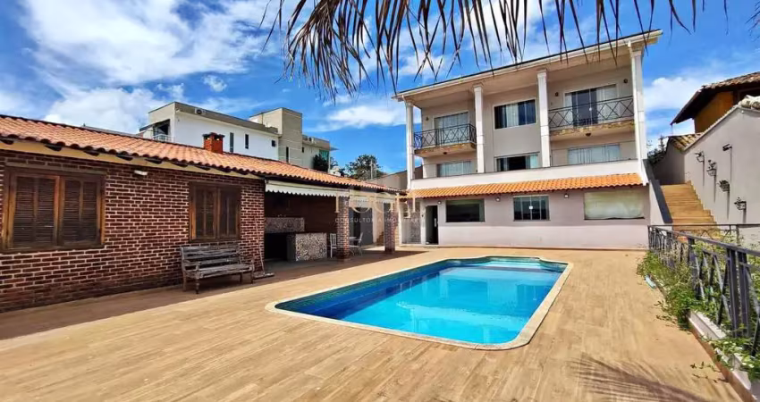 São Pedro - Casa em Condomínio com  5/4 (2 Suítes) - Amplo Espaço de Lazer (Piscina...) - 4 Vagas