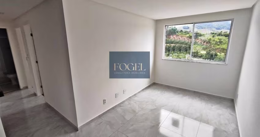 Barbosa Lage - Excelente Apto 2/4 - Piso Porcelanato - Portaria 24h - 1 Vaga