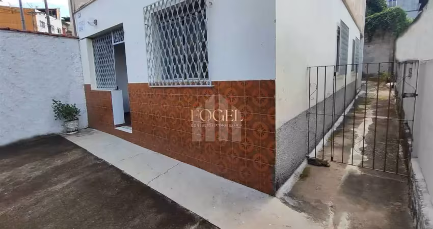Santa luzia - casa 3/4 - excelente quintal - ampla cozinha - 1 vaga