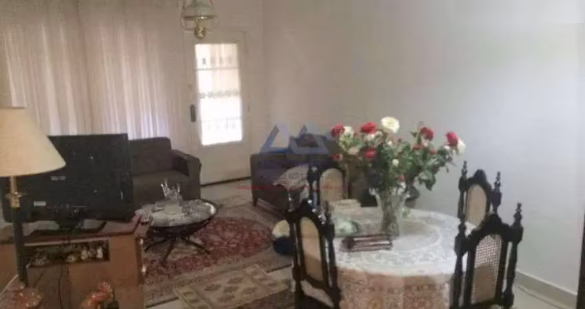 Casa com 3 quartos à venda na Saúde, São Paulo 